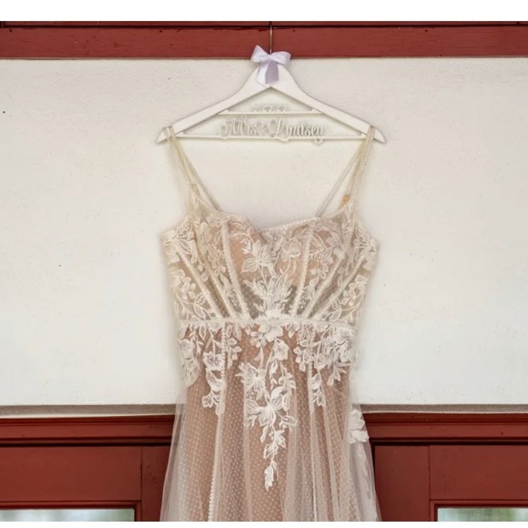 All Who Wander bohemian style wedding dress - Picture 6 of 16